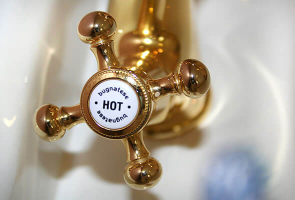 Hot water tap